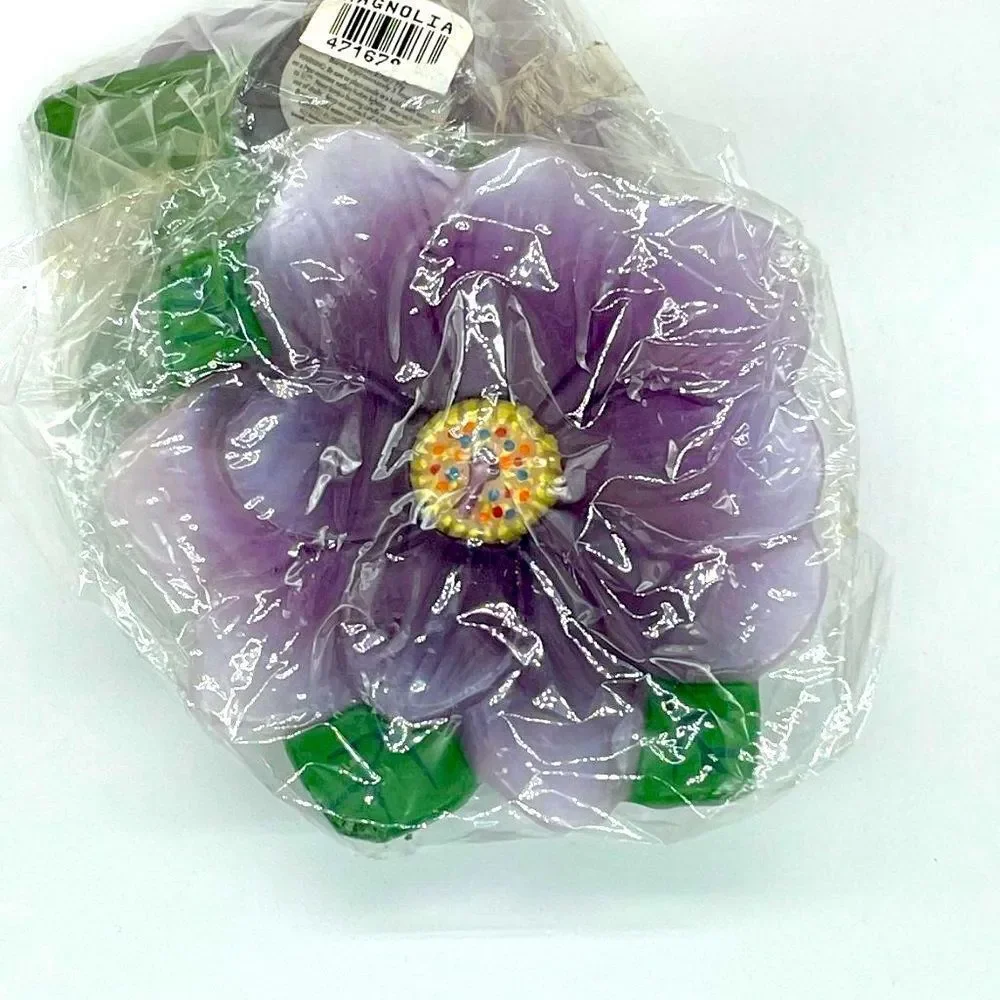 Spring Candles Lot of 2 Purple Magnolia Flower Floating Candles - Picture 2 of 6